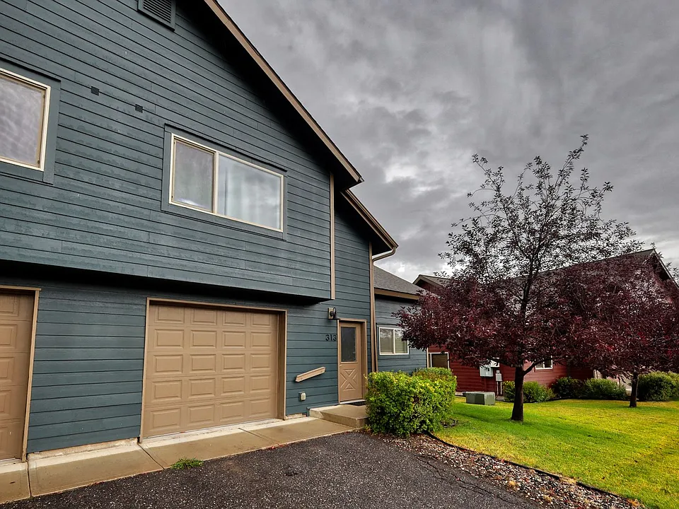 313 Firelight Dr