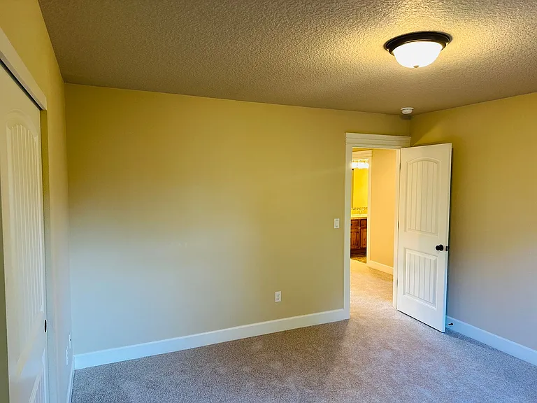12510 NW 34th Ct — Photo 39