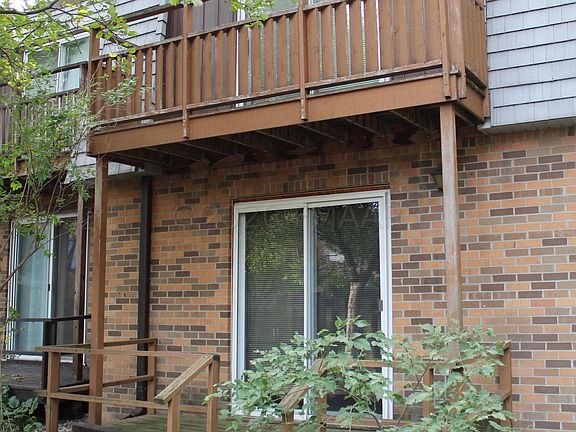 5th image of 3024 10th St N Unit 21