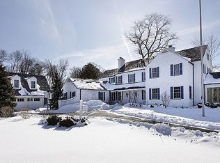 461 Stable Ln, Lake Forest, IL 60045