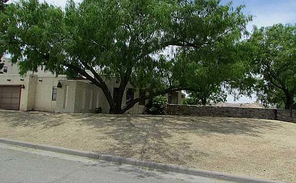 2nd image of 200 Whispering Sands Dr