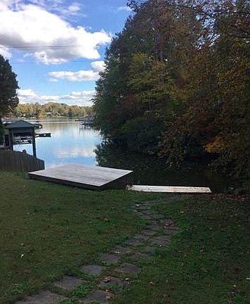 3rd image of 7004 Ingleside Dr