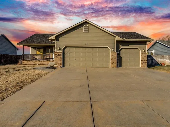 1137 Red River Cir, Clearwater, KS 67026