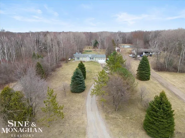 7379 Babcock Rd, Lexington, MI 48450