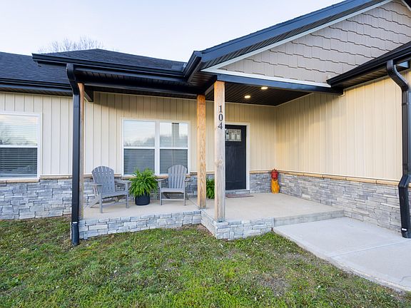 2nd image of 104 Haylee Circle