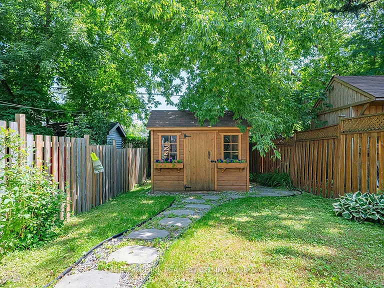 25 Kenworthy Ave — Photo 23