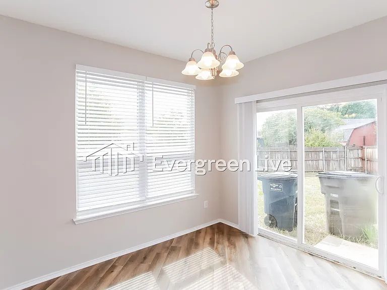 4905 Caraway Dr — Photo 7