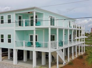 105 Circle Dr, Mexico Beach, FL 32456