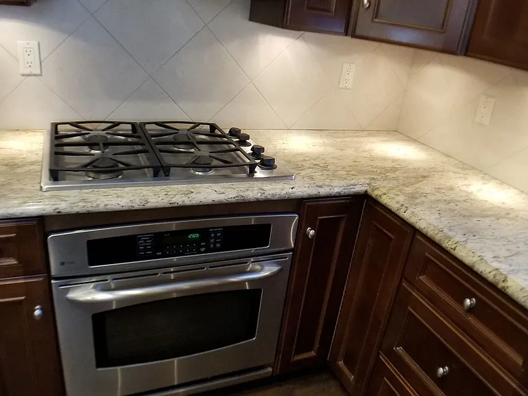 112 Corsica Dr — Photo 4