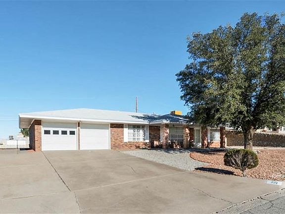 2nd image of 221 Vista Del Rey Dr