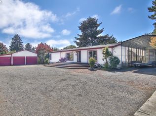 90994 Beacon Ln, Coos Bay, OR 97420