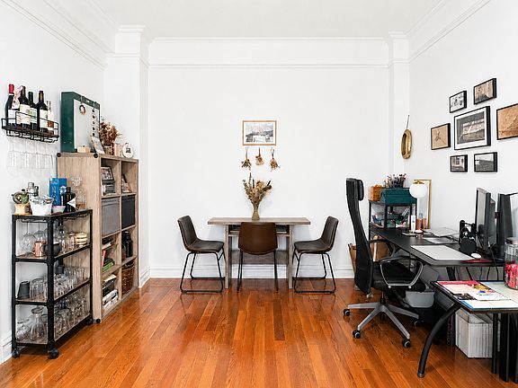 3rd image of 618 Amsterdam Ave #2C