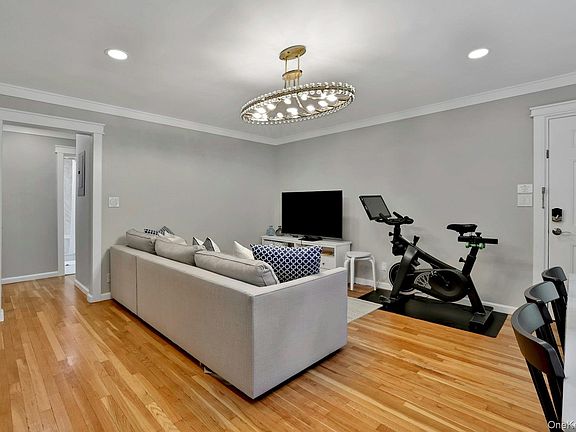 5th image of 20 Chestnut Street #3