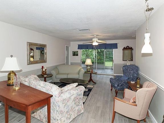 2nd image of 7212 W Country Club Dr N