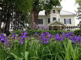81 Walnut St, North Brookfield, MA 01535