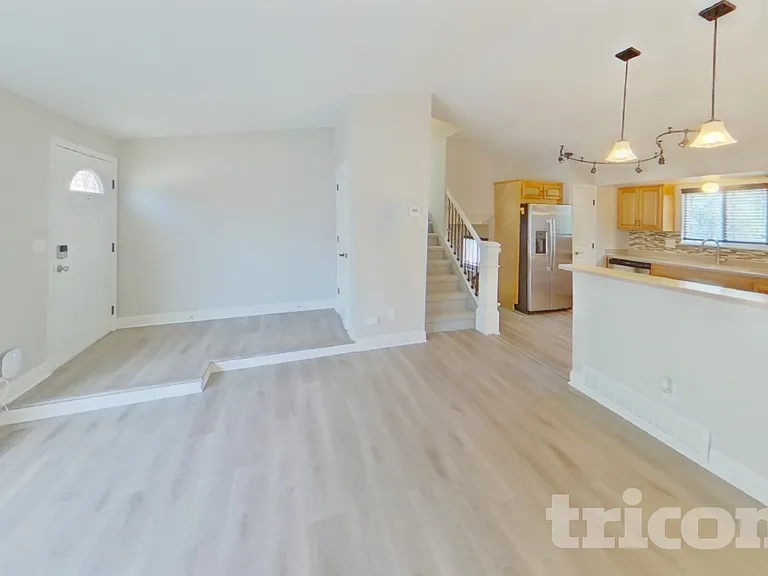 2674 Deliverance Dr — Photo 2