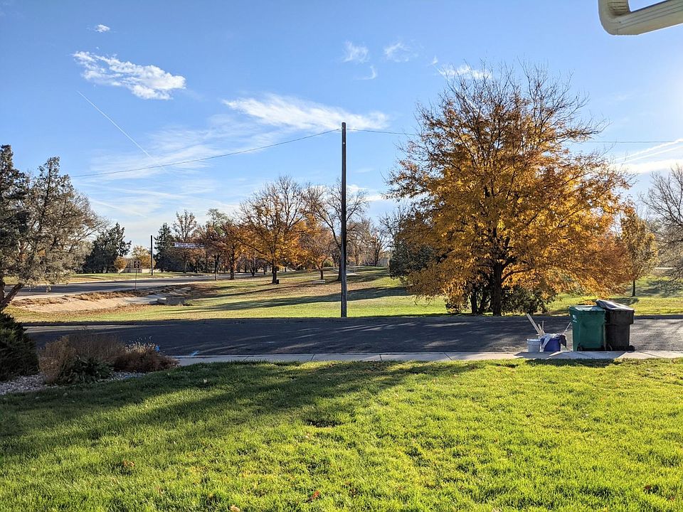 Front yard view of Luther Park and 10th Street.