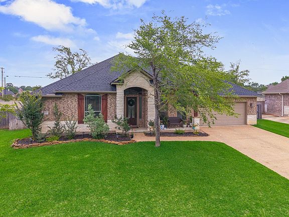3rd image of 4410 Spring Meadows Dr