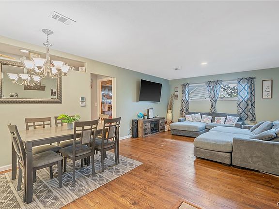 5th image of 223 Corliss Rd