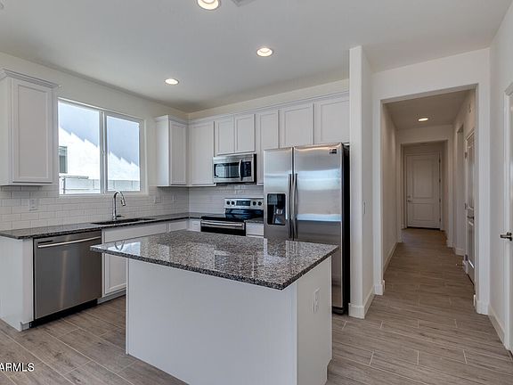 3rd image of 175 E MINT Lane