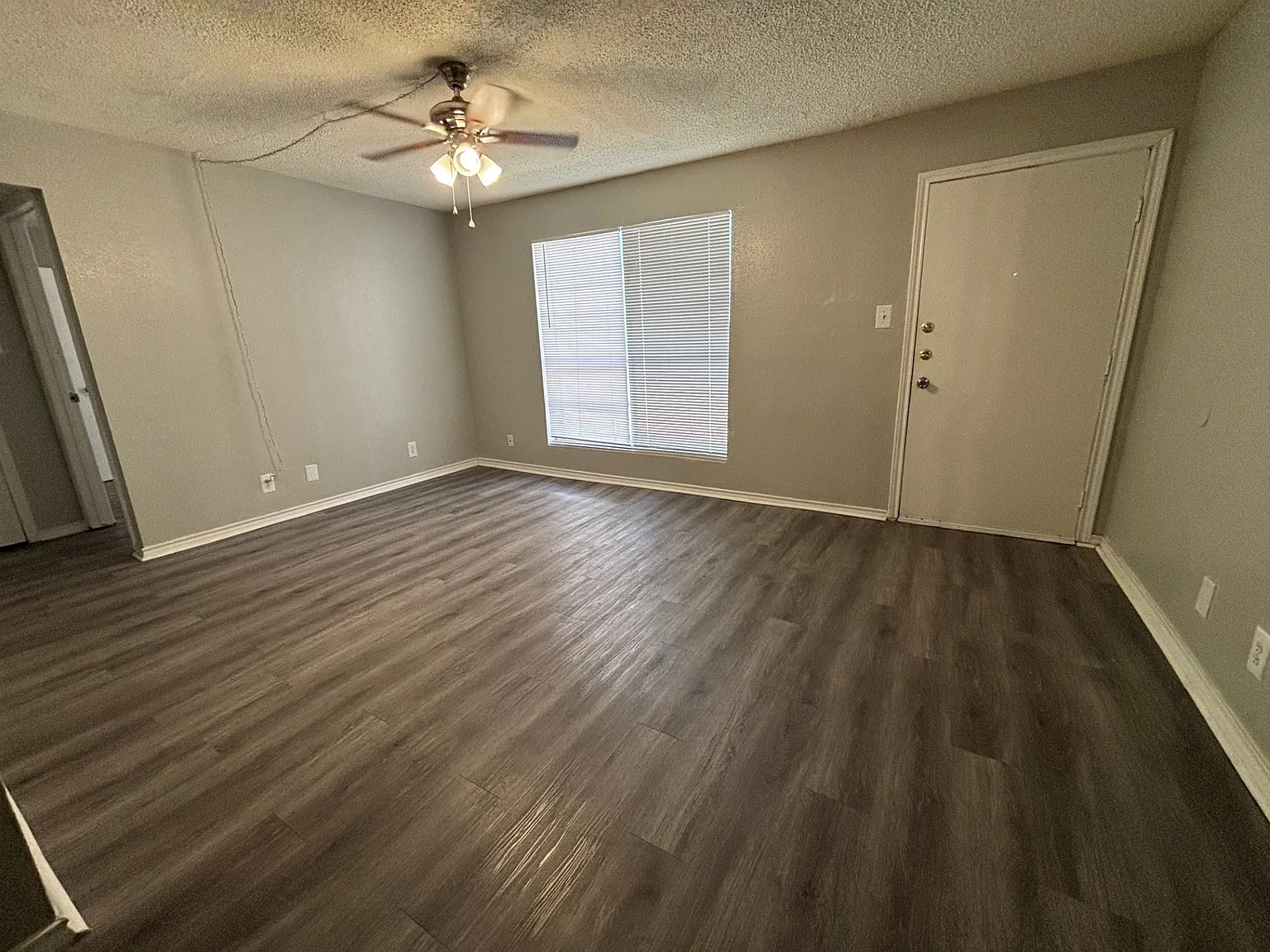 Edinburg Place Apartments - 0109 — Photo 1
