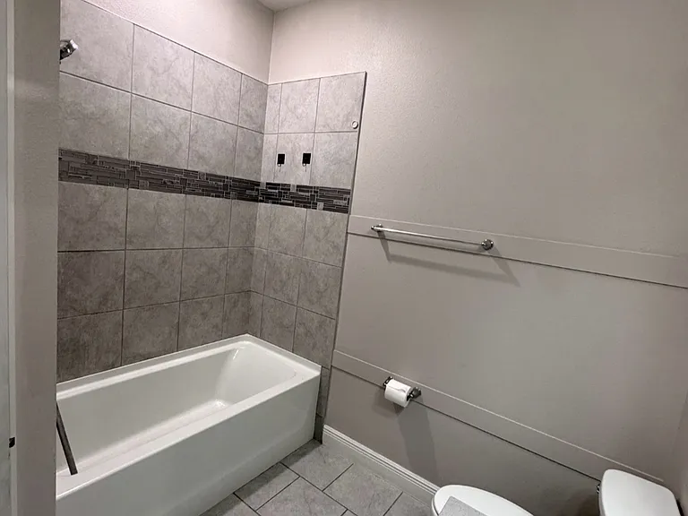 3550 74th Avenue Cir E — Photo 37