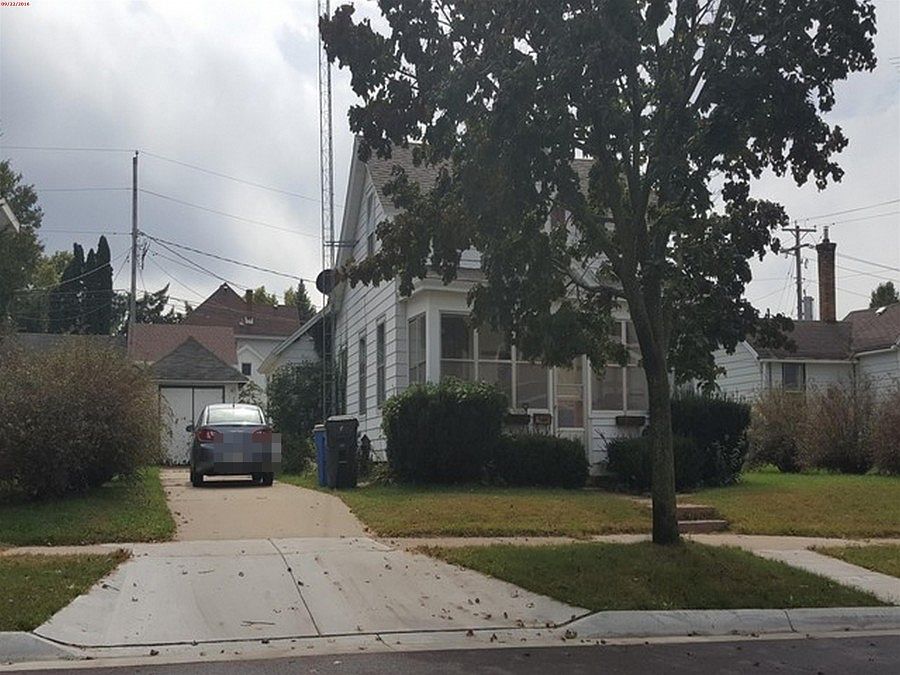 2nd image of 328 W Marion St