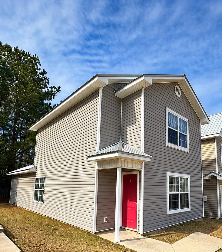 3 bed, 2.5 bath, 1479 sqft, $1,250 — Photo 1