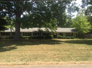 103 Old Wells Rd, West Point, GA 31833