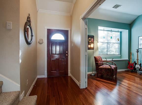 3rd image of 605 Saddlehorn Dr
