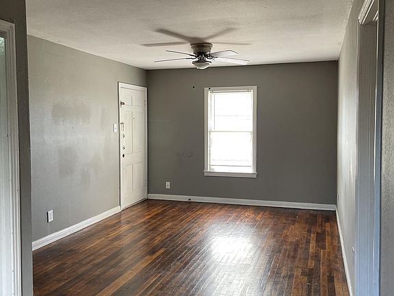 3rd image of 602 Texan Trl #4