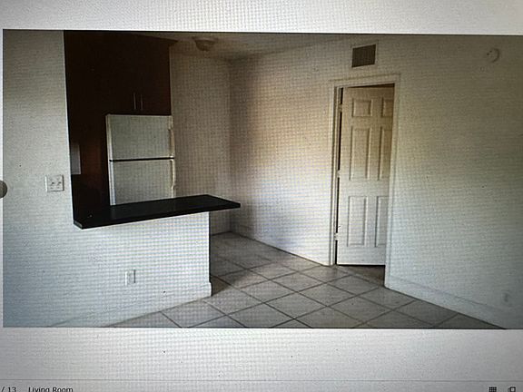 4th image of 4071 N Dixie Hwy APT 2