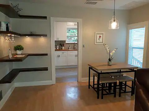 Dining area/shelving