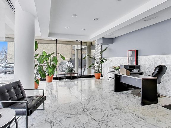 5th image of 5740 N Sheridan Rd APT 12E