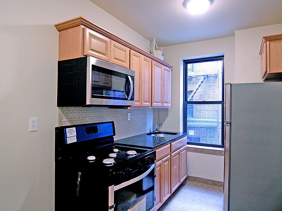 1st image of 2735 Sedgwick Ave APT 2A