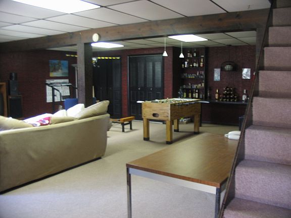 Finished w/o Basement w/Master Bed