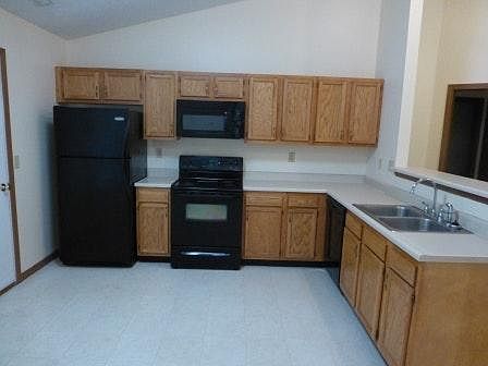 3rd image of 3259 Mendel Dr