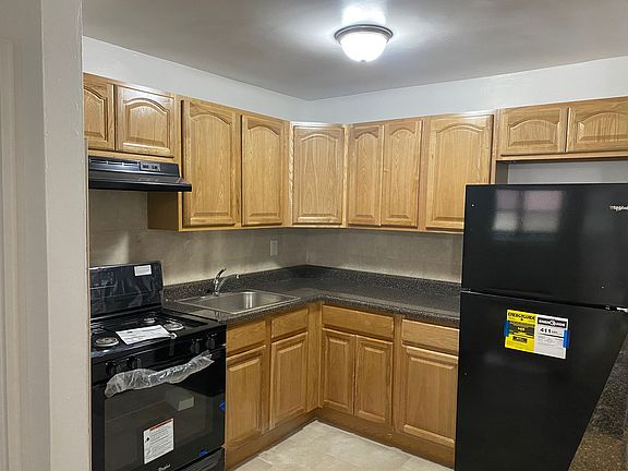 3rd image of 249 Prospect St APT 3A