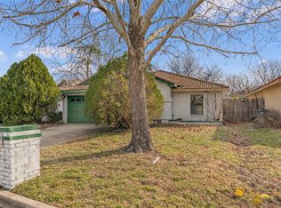 2317 Sundrop Ct, Fort Worth, TX 76108