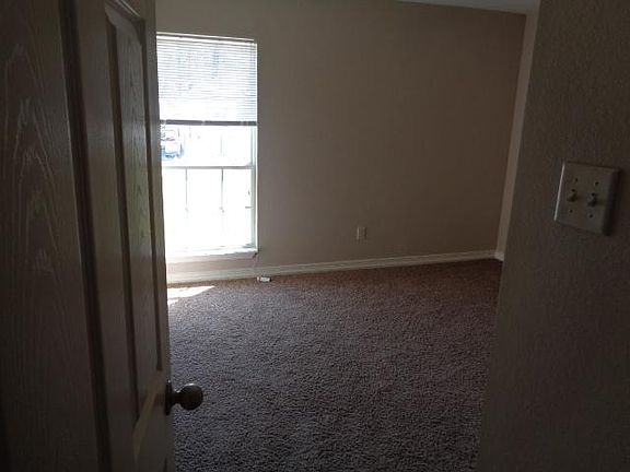 4th image of 24 Oddie Ln APT 1