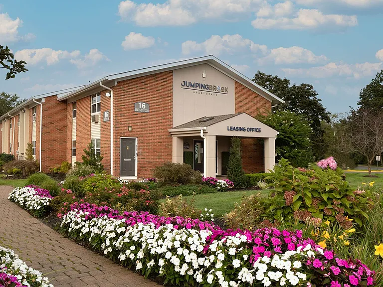Leasing Office