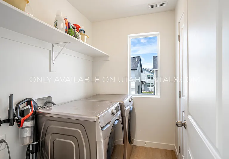 1733 N 1260 E — Photo 19