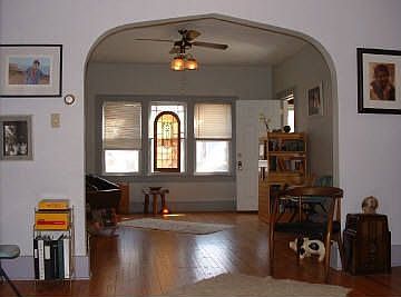 2nd image of 610 W Elm St