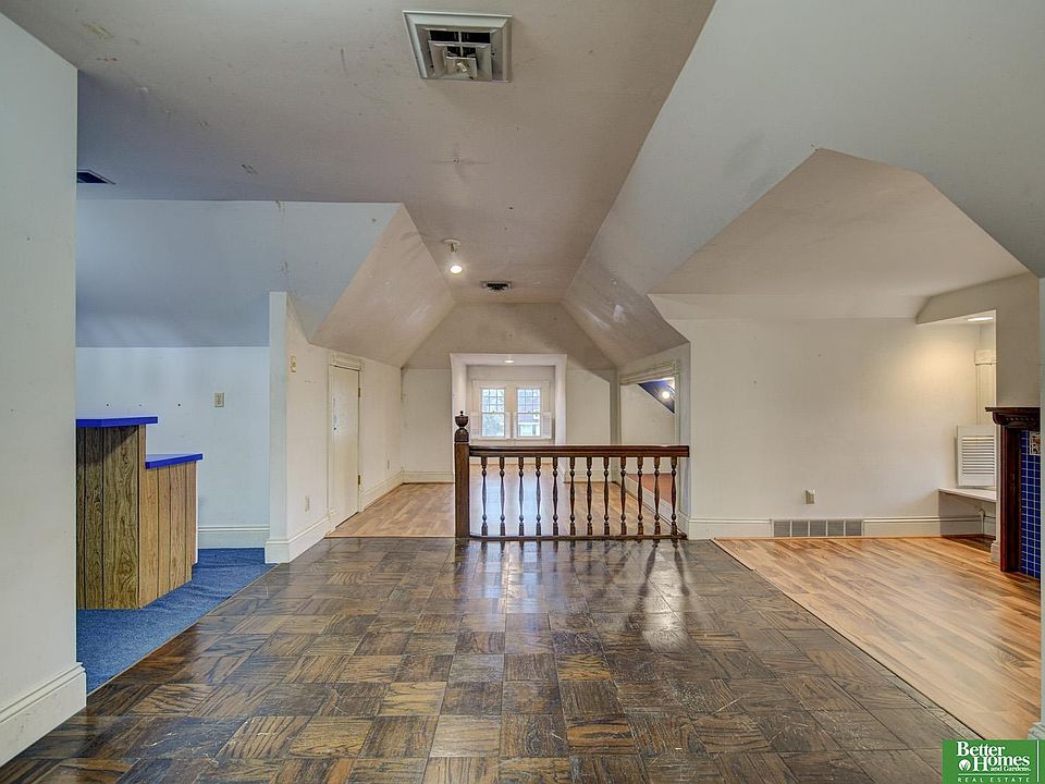 58th image of 234 W 10th St
