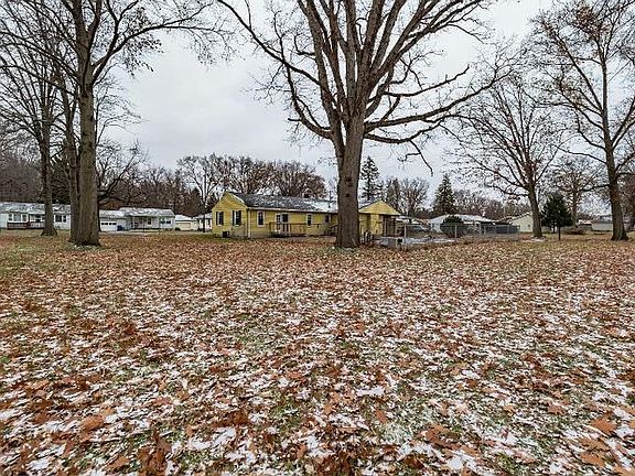 5th image of 241 Mansell Dr