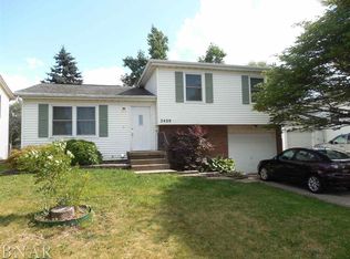 2409 Rainbow Ave, Bloomington, IL