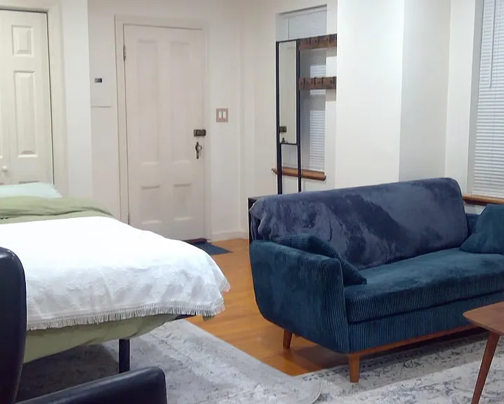 571 N Main St #1 — Photo 3