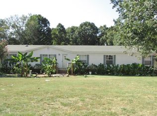 707 Arnold Branch Rd, Woodruff, SC 29388