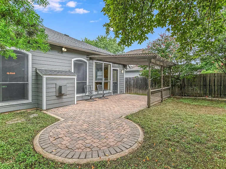 8617 Little Laura Dr — Photo 19