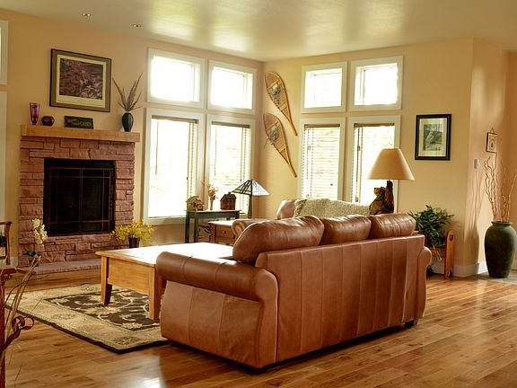 4th image of 150 Ponderosa Ct
